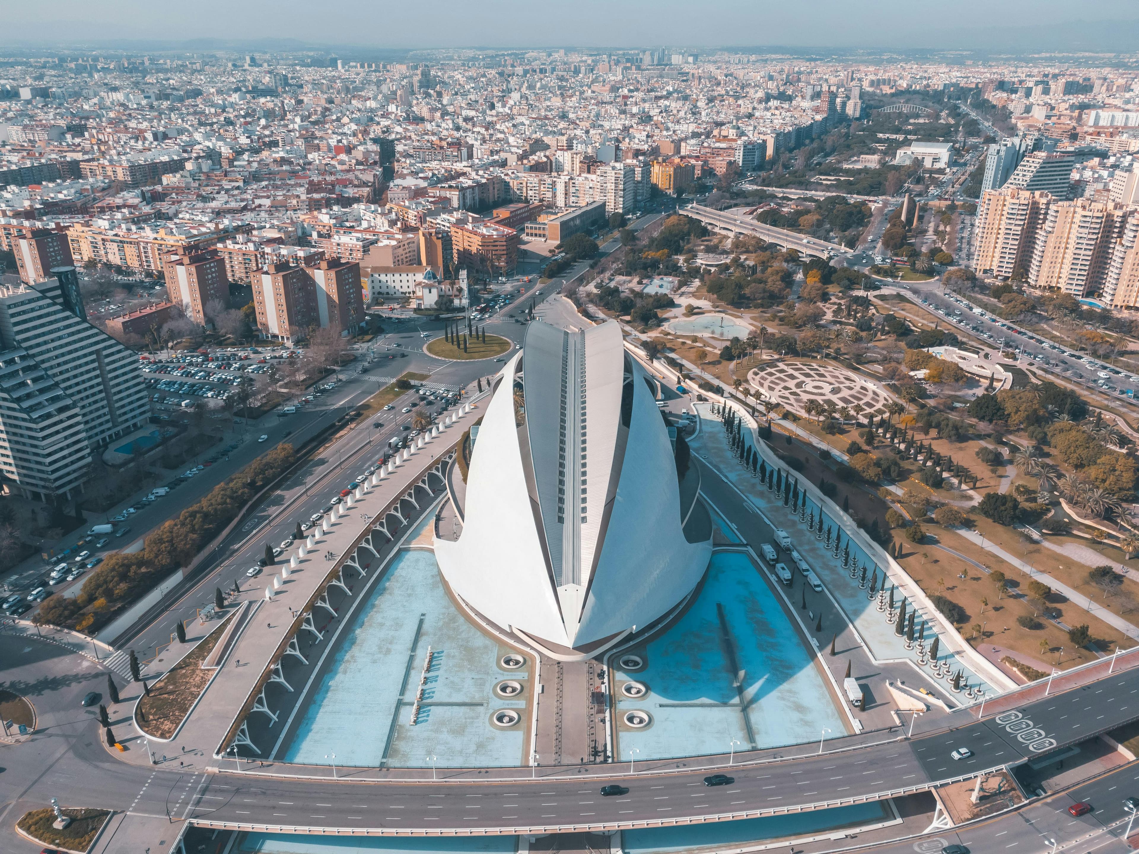 Beckham Law: The Special Tax Regime in Spain for Expats - Tytle