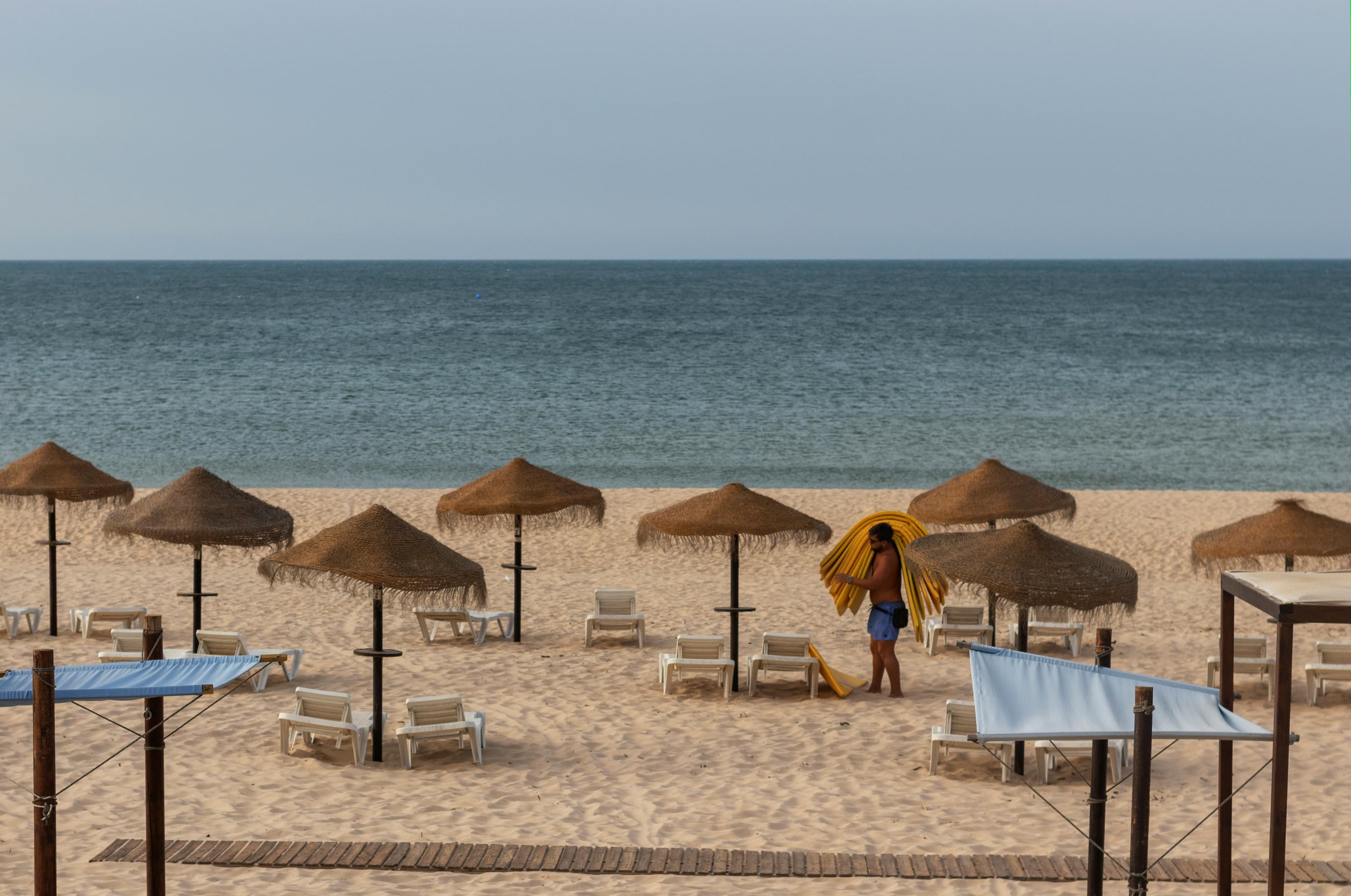 D1 Visa vs D3 Visa in Portugal: Documents and Requirements - Tytle
