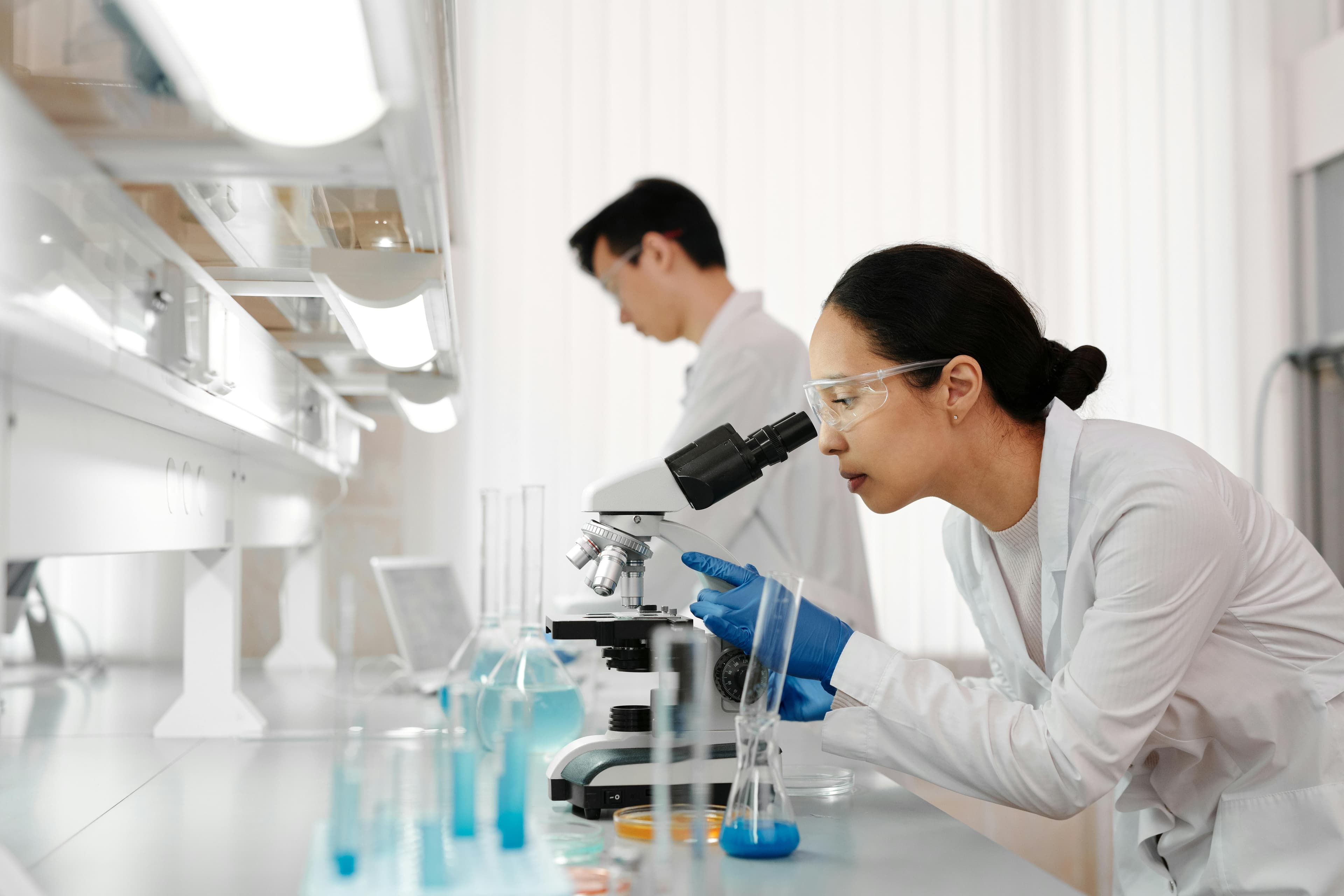 Europe Opens Wallet: Half Billion to Lure Top Scientists from US - Tytle