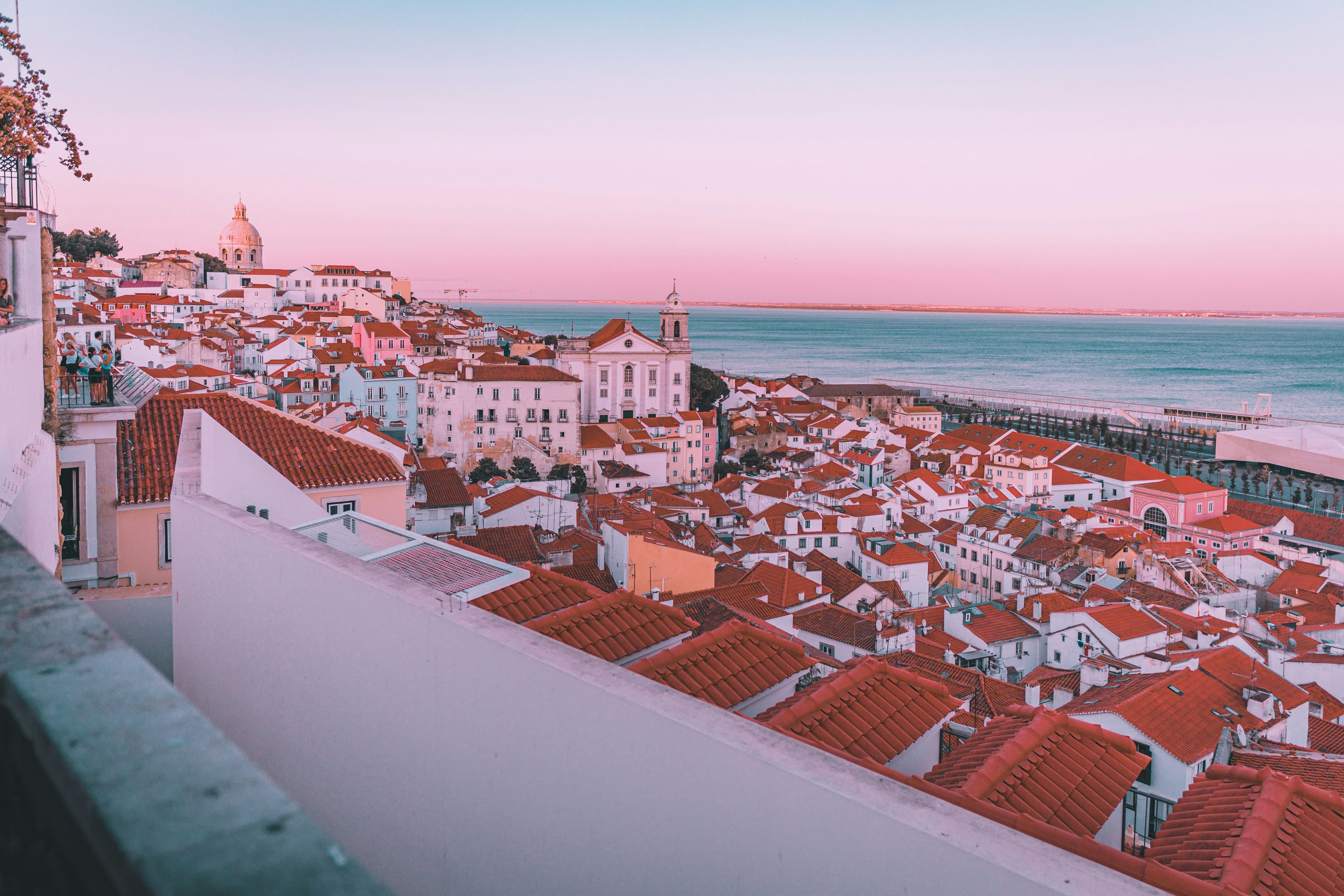 Freelancing in Portugal: Tax Filing Rules for Digital Nomads - Tytle