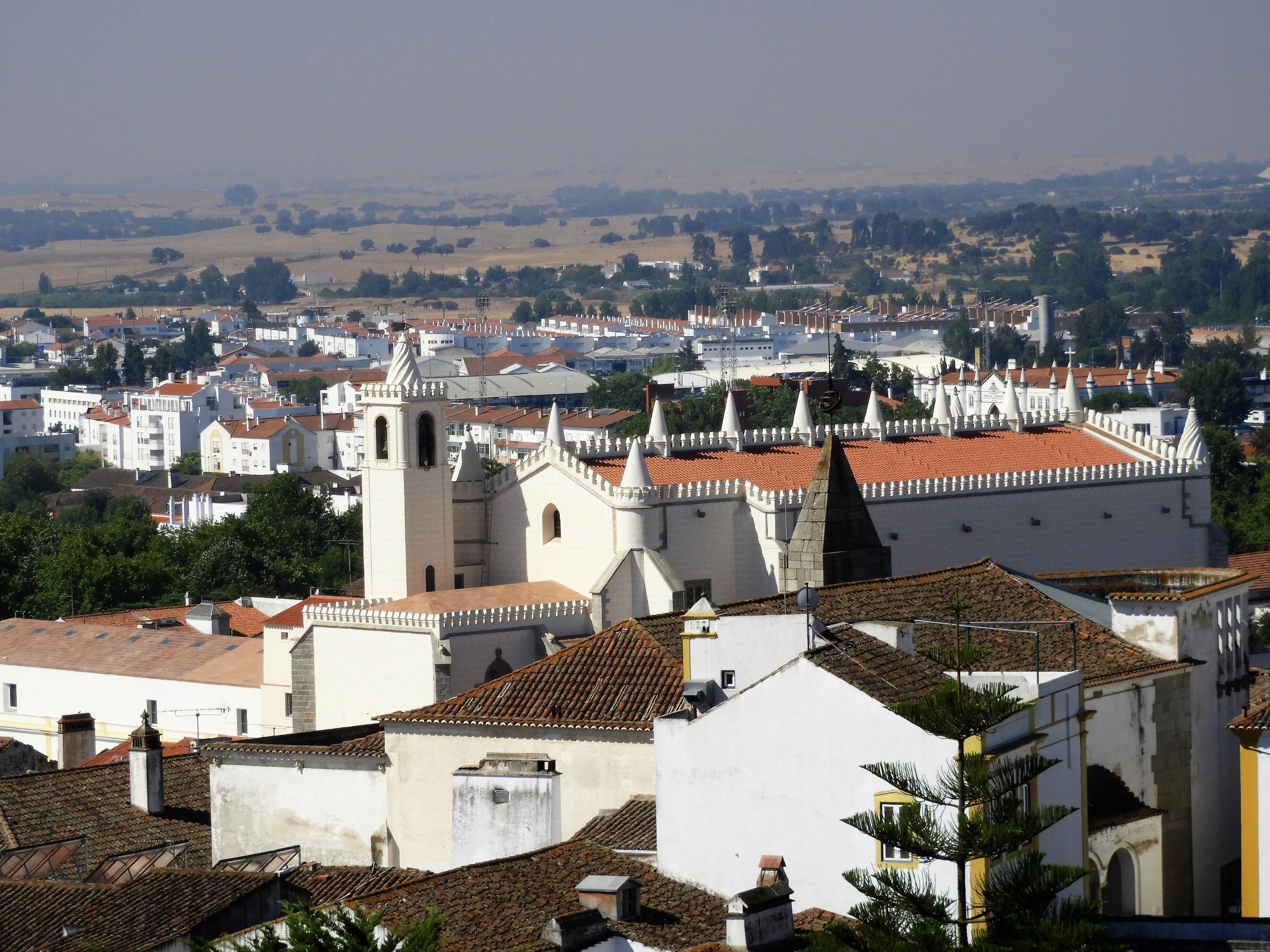 Property Taxes in Portugal: 2025 Guide for Buyers and Owners - Tytle